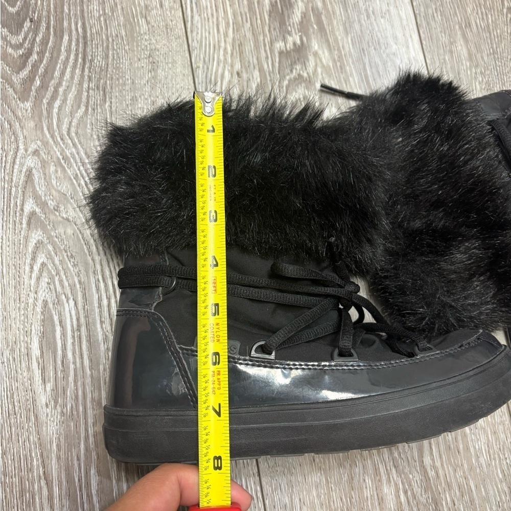 CROCS Black Fur-Lined Winter Boots - Picture 3 of 9